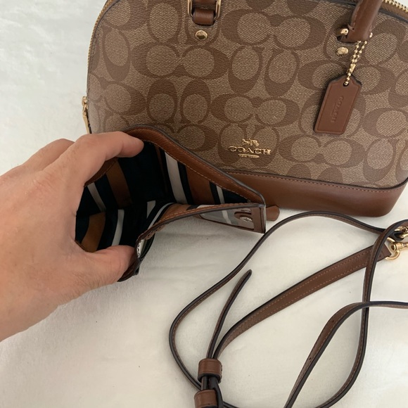 EUC Coach Mini Sierra Khaki Brown Satchel - Picture 3 of 16